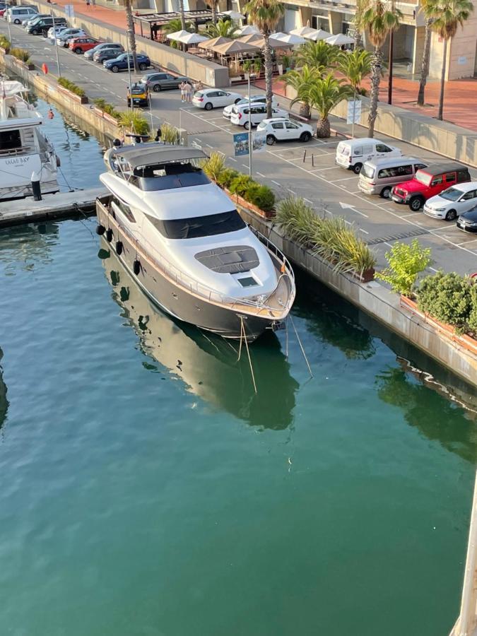 Motoryacht 21 Avec Equipage Hotel Barcelona Exterior photo