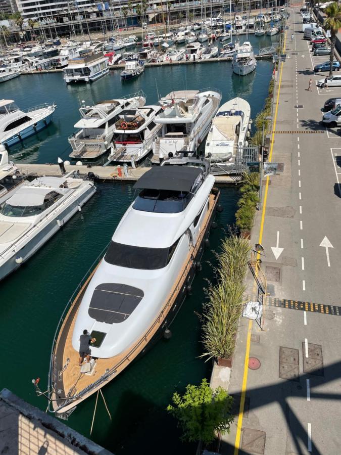 Motoryacht 21 Avec Equipage Hotel Barcelona Exterior photo