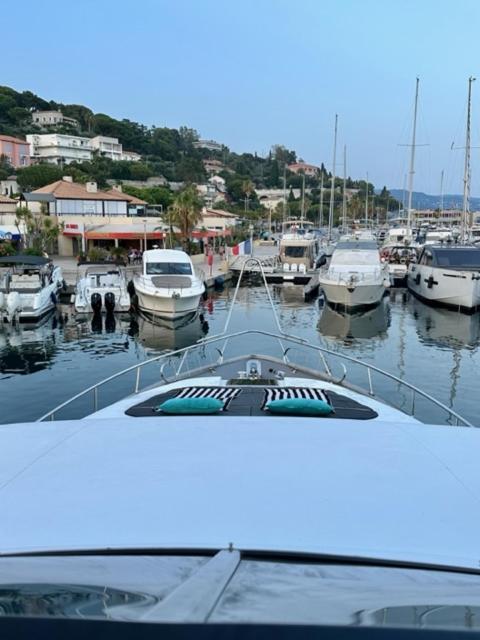 Motoryacht 21 Avec Equipage Hotel Barcelona Exterior photo
