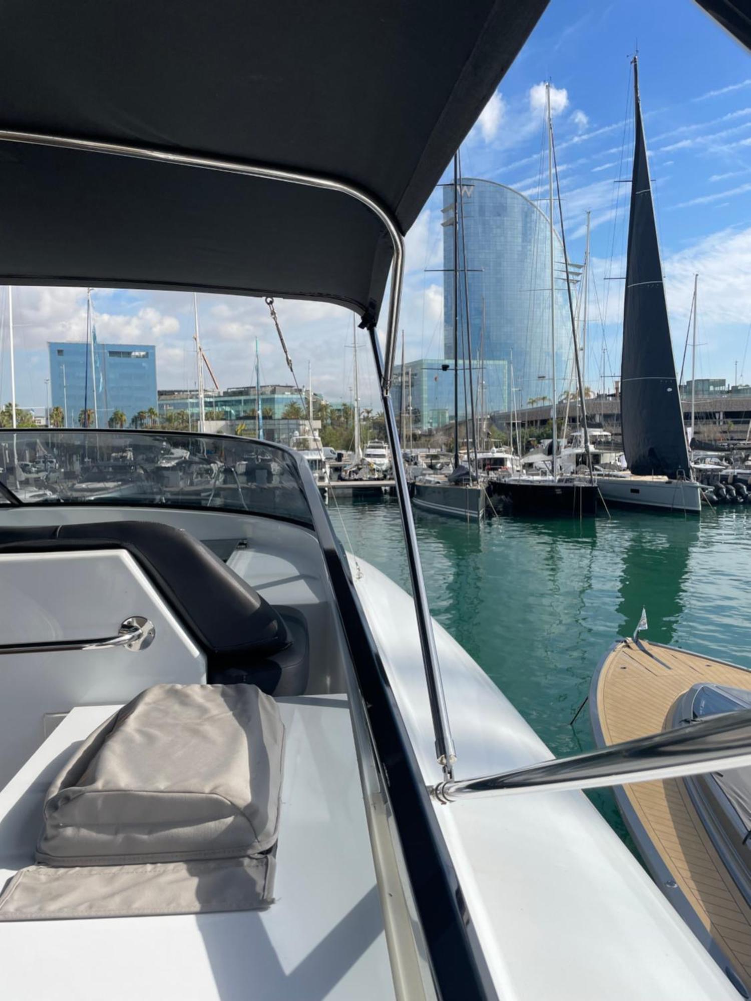 Motoryacht 21 Avec Equipage Hotel Barcelona Exterior photo